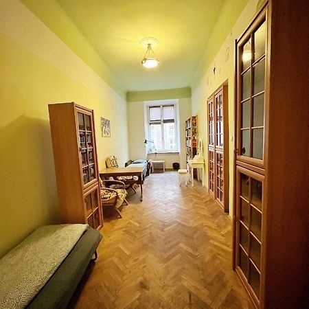 Old Town Rooms Wielopole Краків Екстер'єр фото