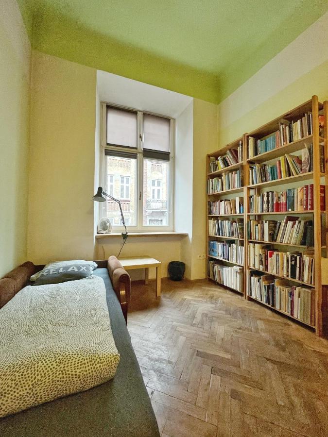Old Town Rooms Wielopole Краків Екстер'єр фото