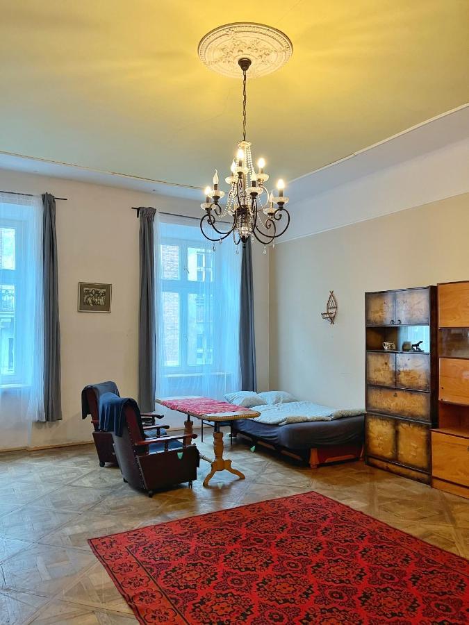 Old Town Rooms Wielopole Краків Екстер'єр фото