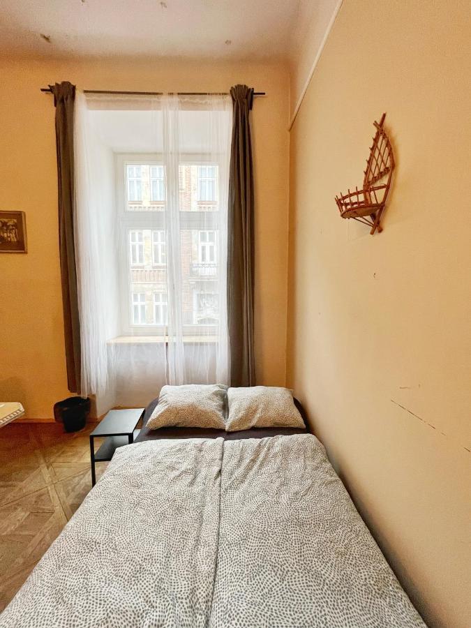 Old Town Rooms Wielopole Краків Екстер'єр фото